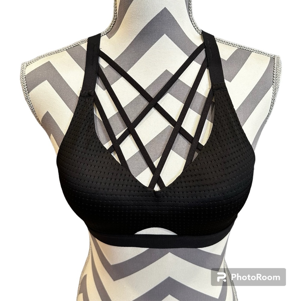 Victoria’s Secret Sport black strappy sports bra size 32A